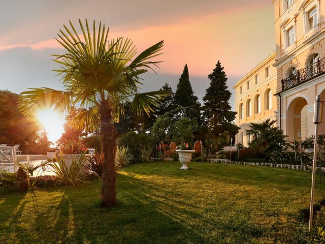 Kvarner Palace photo 1