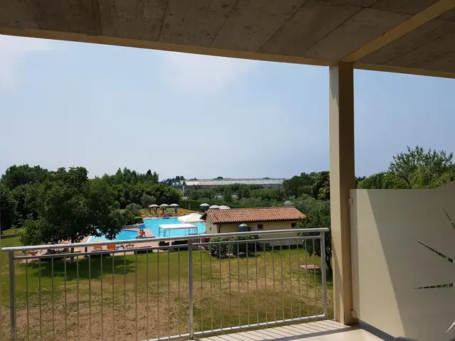 Bella Lazise photo 1