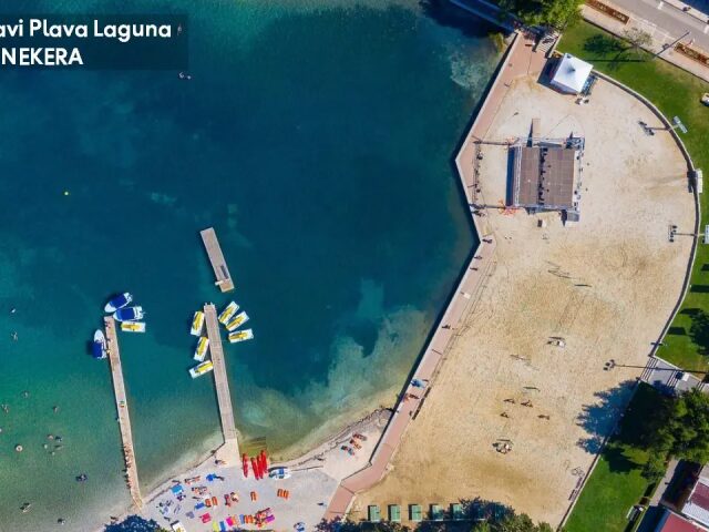 Plavi Plava Laguna photo 1