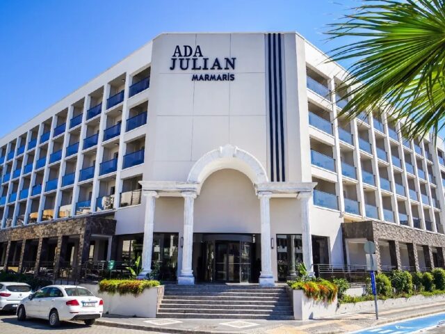 Ada Julian