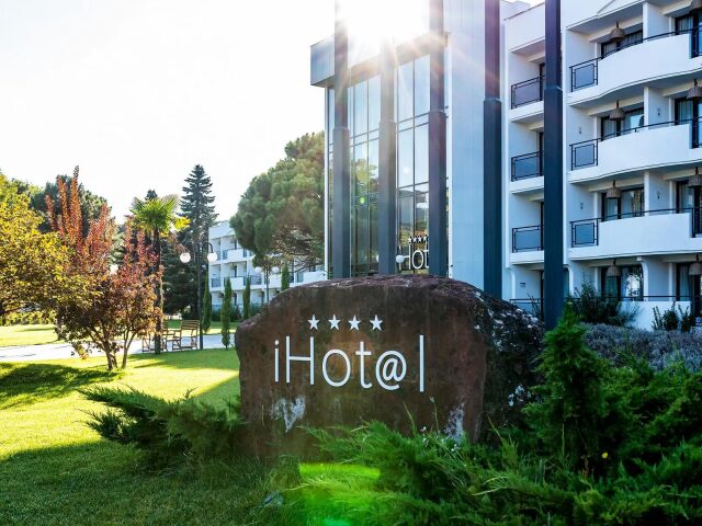 Smartline Meridian Hotel