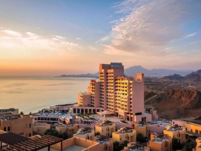 Fairmont Fujairah Beach Resort photo 1