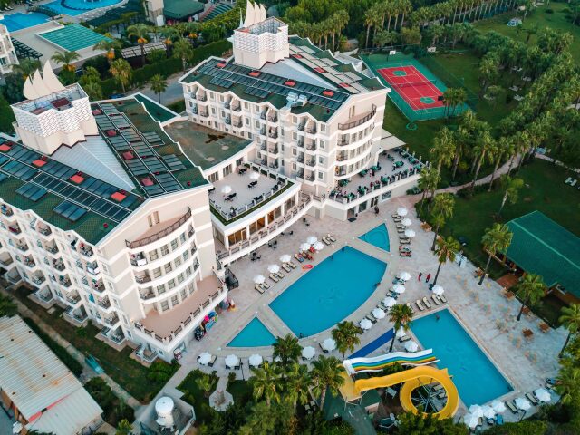 Royal Atlantis Beach photo 0