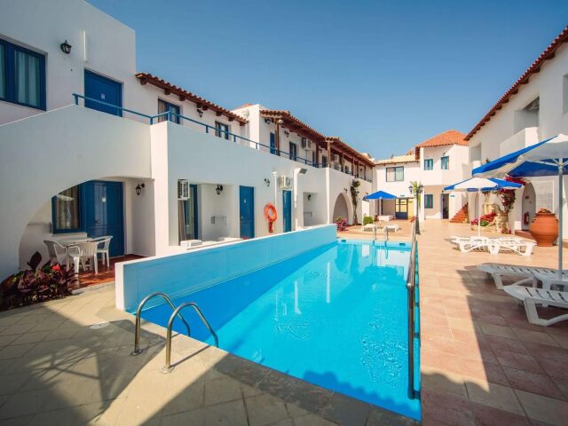 Iliana Apartments & Hotel photo 1