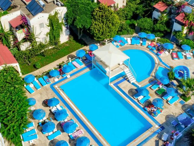 Summer Garden Suites&Beach Hotel photo 3