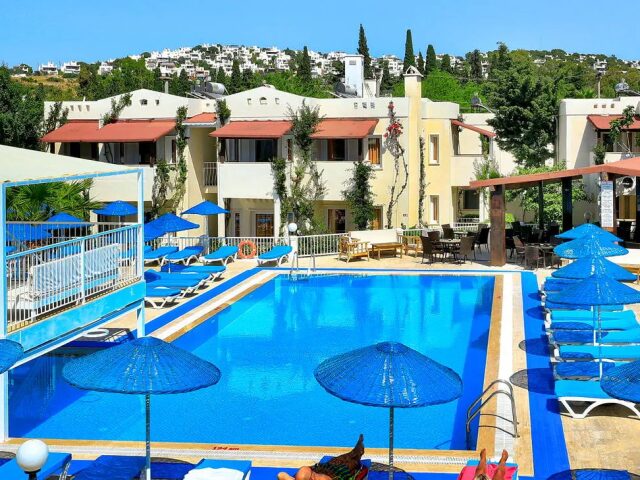Summer Garden Suites&Beach Hotel photo 0