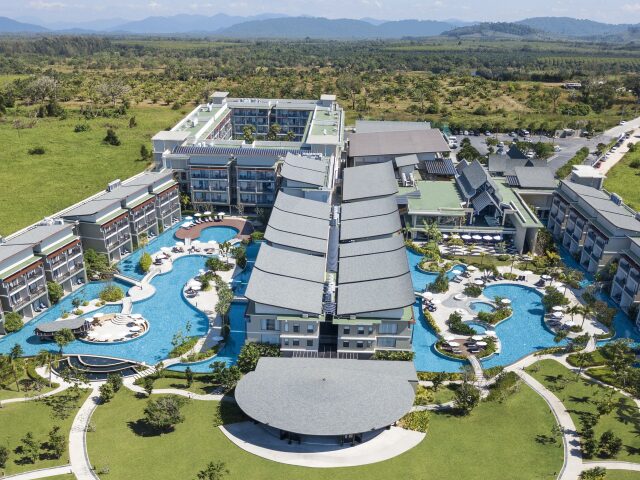 Le Meridien Khao Lak Resort photo 0