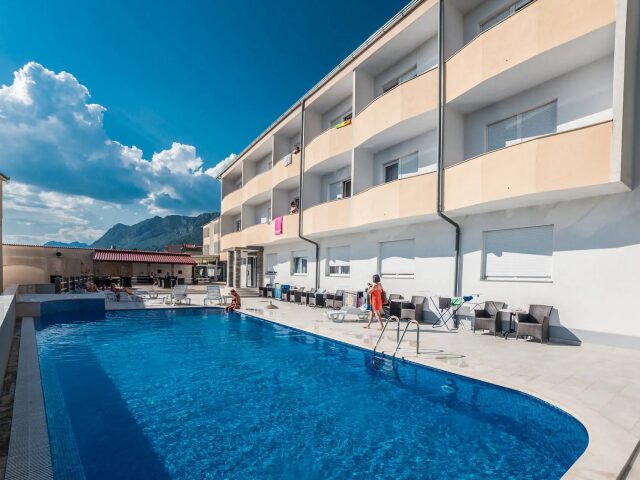 Gradac Hotel