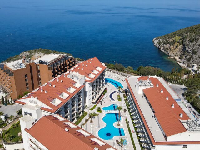 Ramada Hotel & Suites by Wyndham photo 3