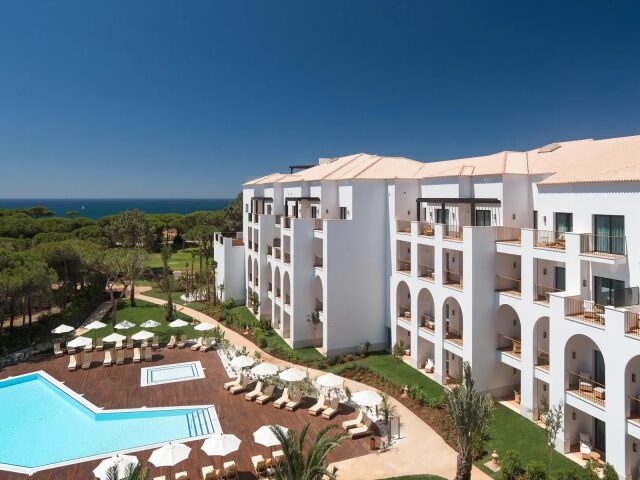 Pine Cliffs Ocean Suites