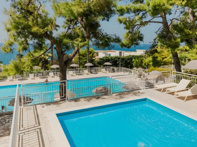 Grand Riviera photo 2