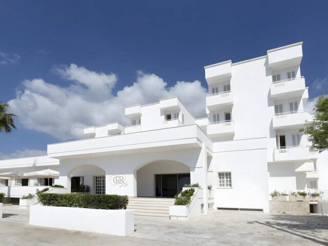 Grand Riviera photo 1
