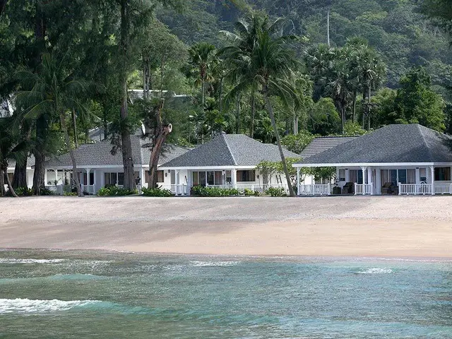 Thavorn Beach Village and Spa photo 2