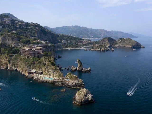 UNA Capotaormina photo 0