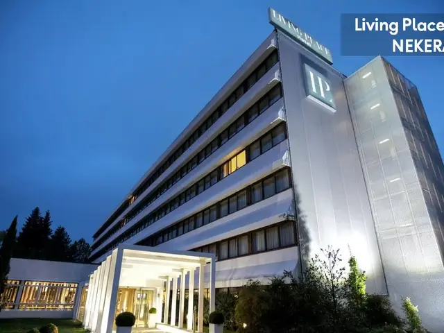 Living Place Hotel photo 0