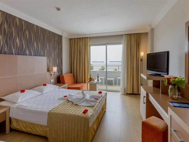 Holiday Garden Resort photo 2