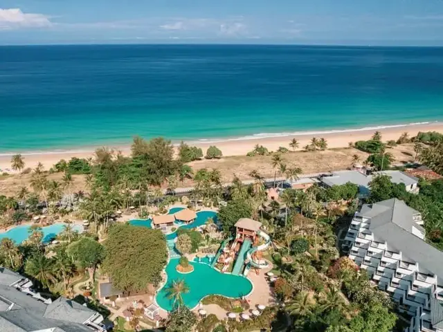 Thavorn Palm Beach Resort