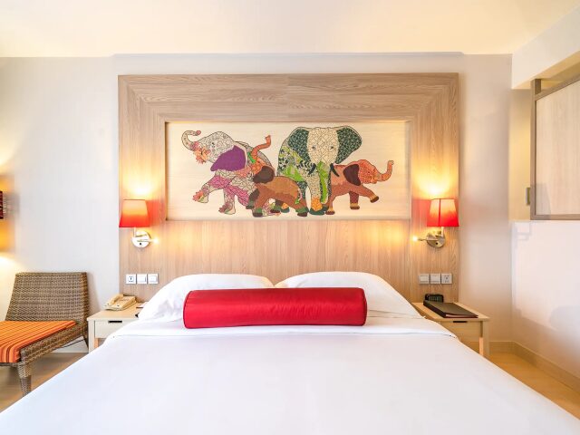 Ramada by Wyndham Phuket Deevana photo 2