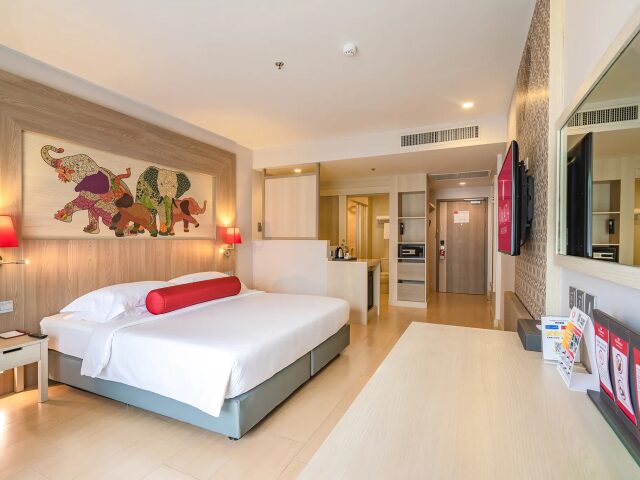 Ramada by Wyndham Phuket Deevana photo 3