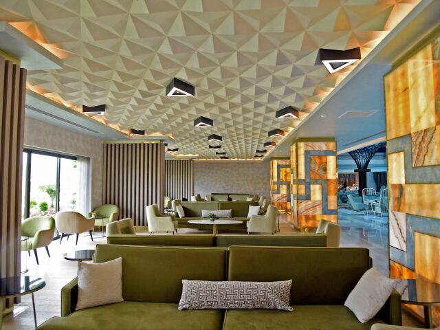 Royal Wings Hotel photo 3