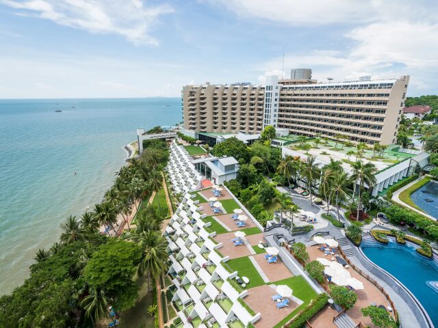Royal Cliff Beach Terrace