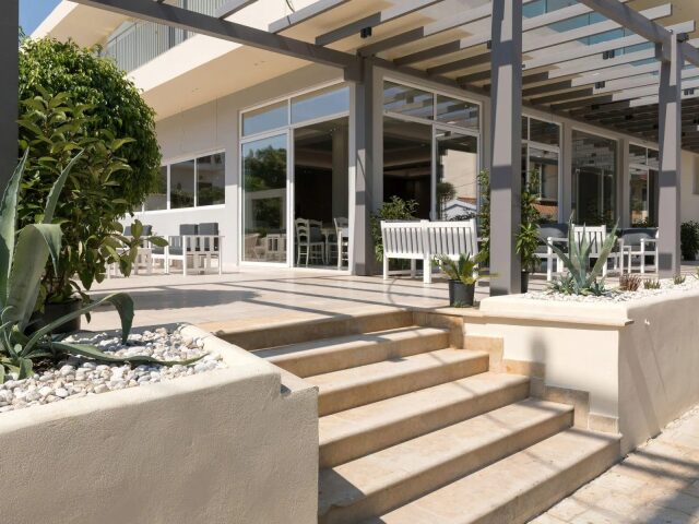 Melina Oasis Boutique photo 0