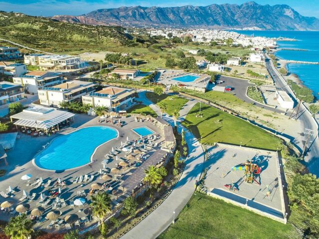 Grand Blue Beach