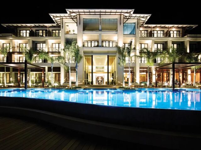 Eden Bleu Hotel