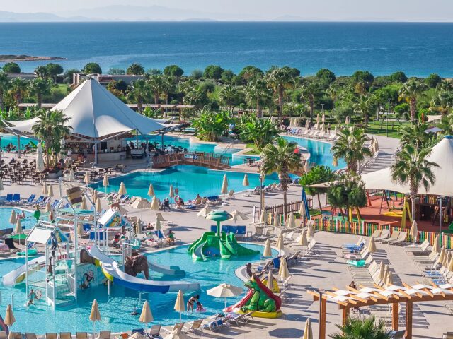 Aquasis Deluxe Resort & Spa photo 2