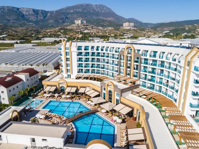 The Lumos Deluxe Resort & Spa photo 2