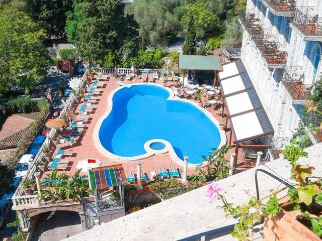 Taormina Park photo 1