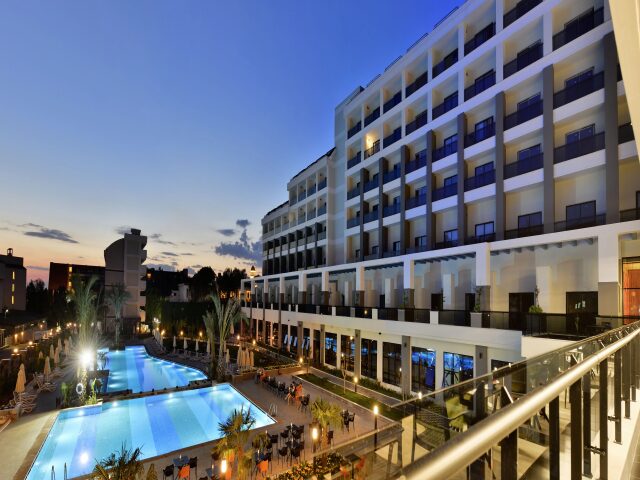 Seaden Valentine Resort & Spa
