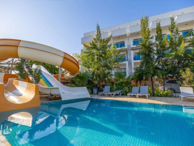 Ladonia Luna Beach Resort photo 3