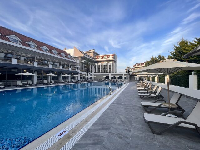 Side Story Resort