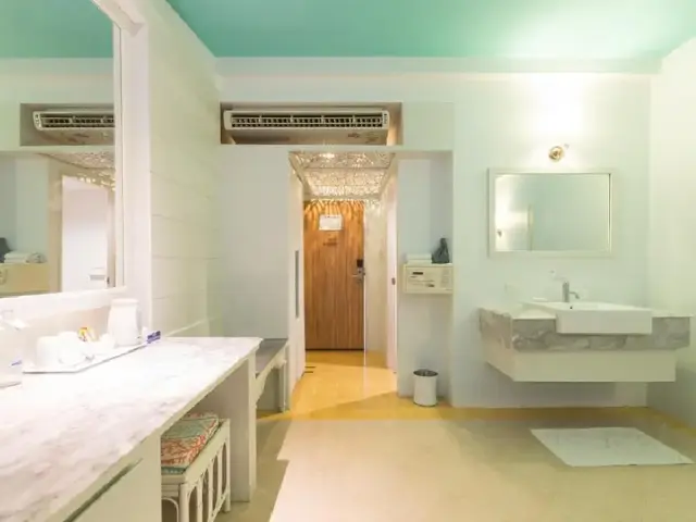 The Verandah photo 3