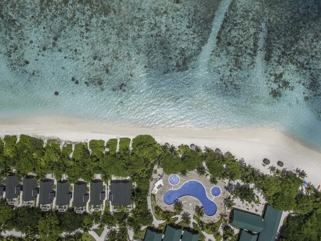 Furaveri Island Resort photo 1