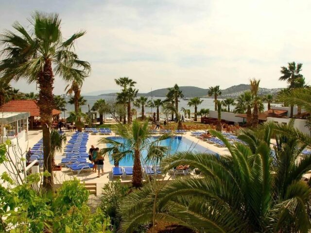Nagi Beach photo 0