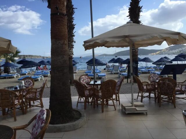 Nagi Beach photo 3