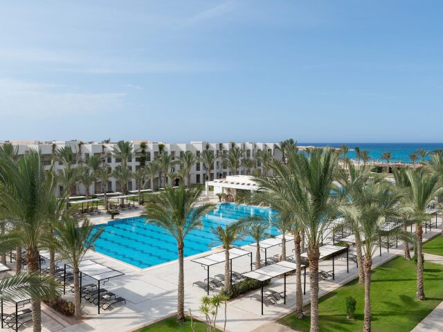 JAZ Elite Crystal, Almaza Bay