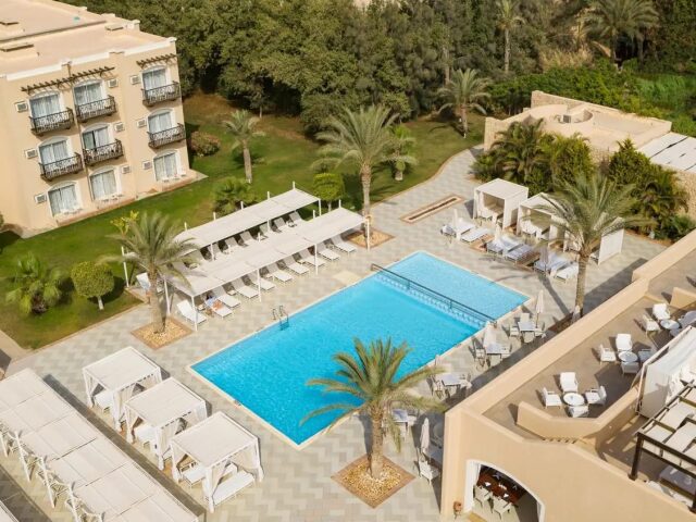 JAZ Neo Almazino, Almaza Bay