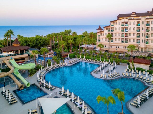 Bella Resort photo 1