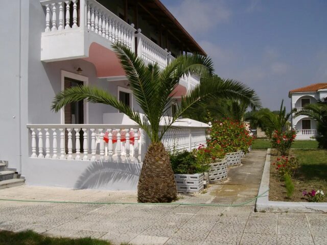 Babis photo 0