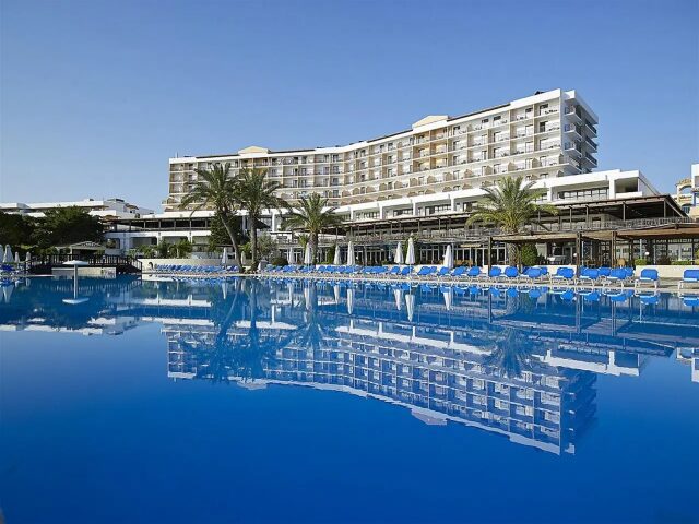Helea Lifestyle Beach Resort photo 1