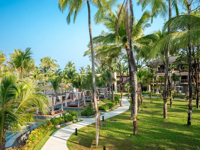 La Flora Resort & Spa photo 2