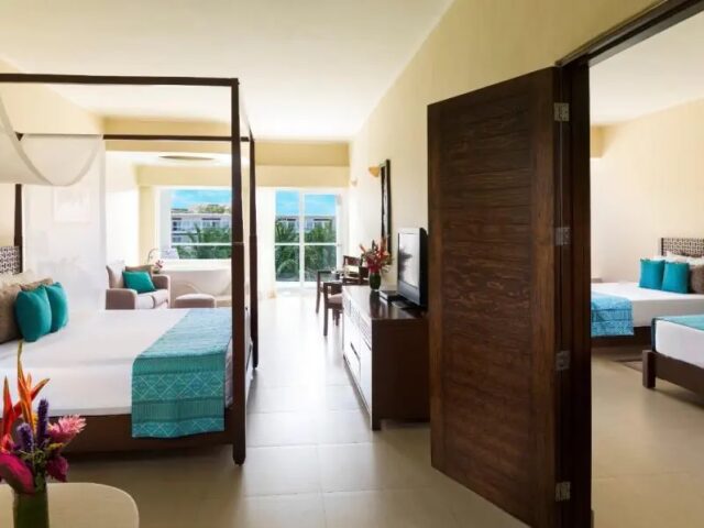 Margaritaville Island Reserve Riviera Cancun photo 1