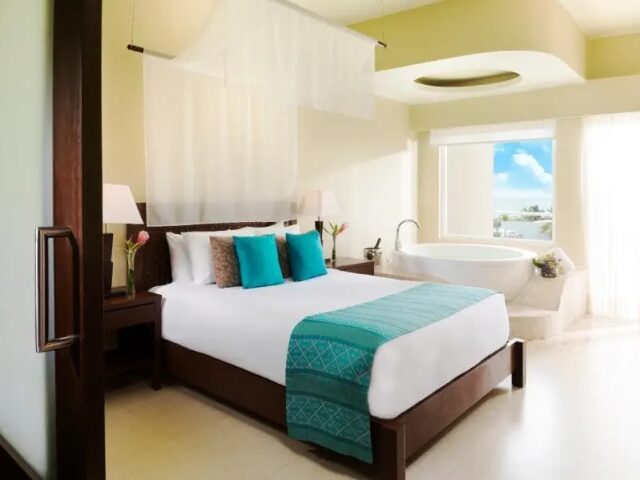 Margaritaville Island Reserve Riviera Cancun photo 2