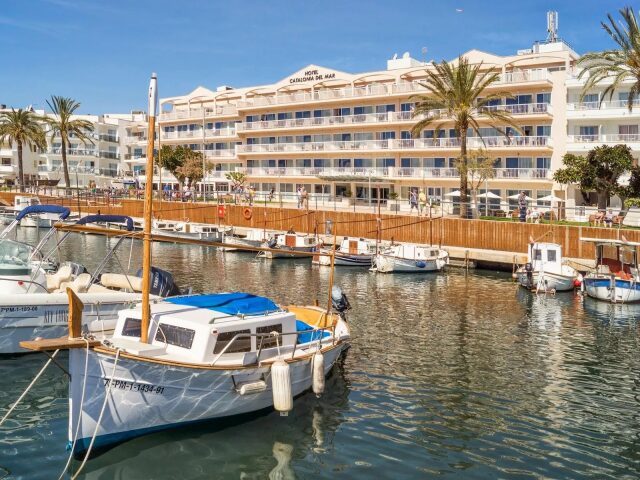 Catalonia del Mar