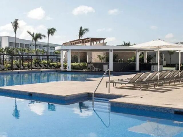 Platinum Yucatan Princess photo 3