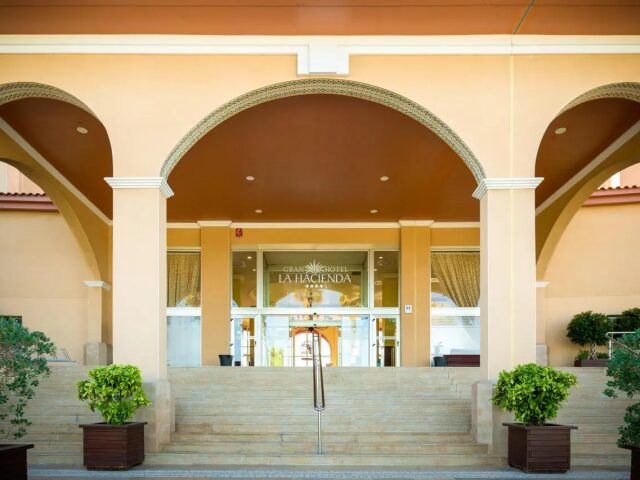 Ohtels La Hacienda photo 3