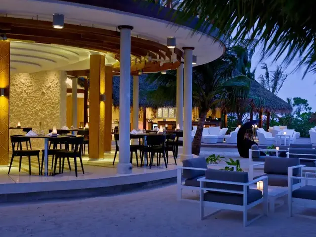 Kandolhu photo 3